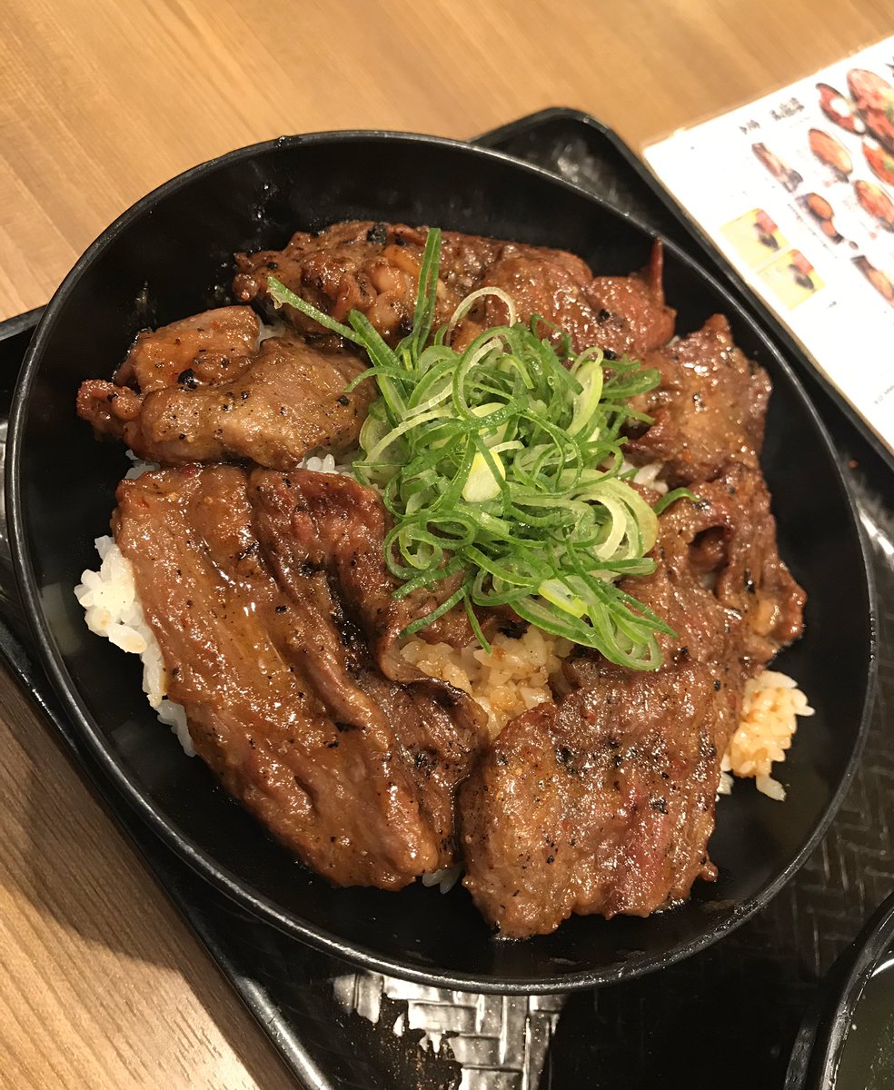 9b_fox4ge's tweet photo. 謹賀新年！元旦初日から韓丼でハラミ丼（笑）！

今年も肉食ossan頑張りますよ（笑）！

#2020START #韓丼 #韓丼北名古屋店 https://t.co/9Cndv1rzzL