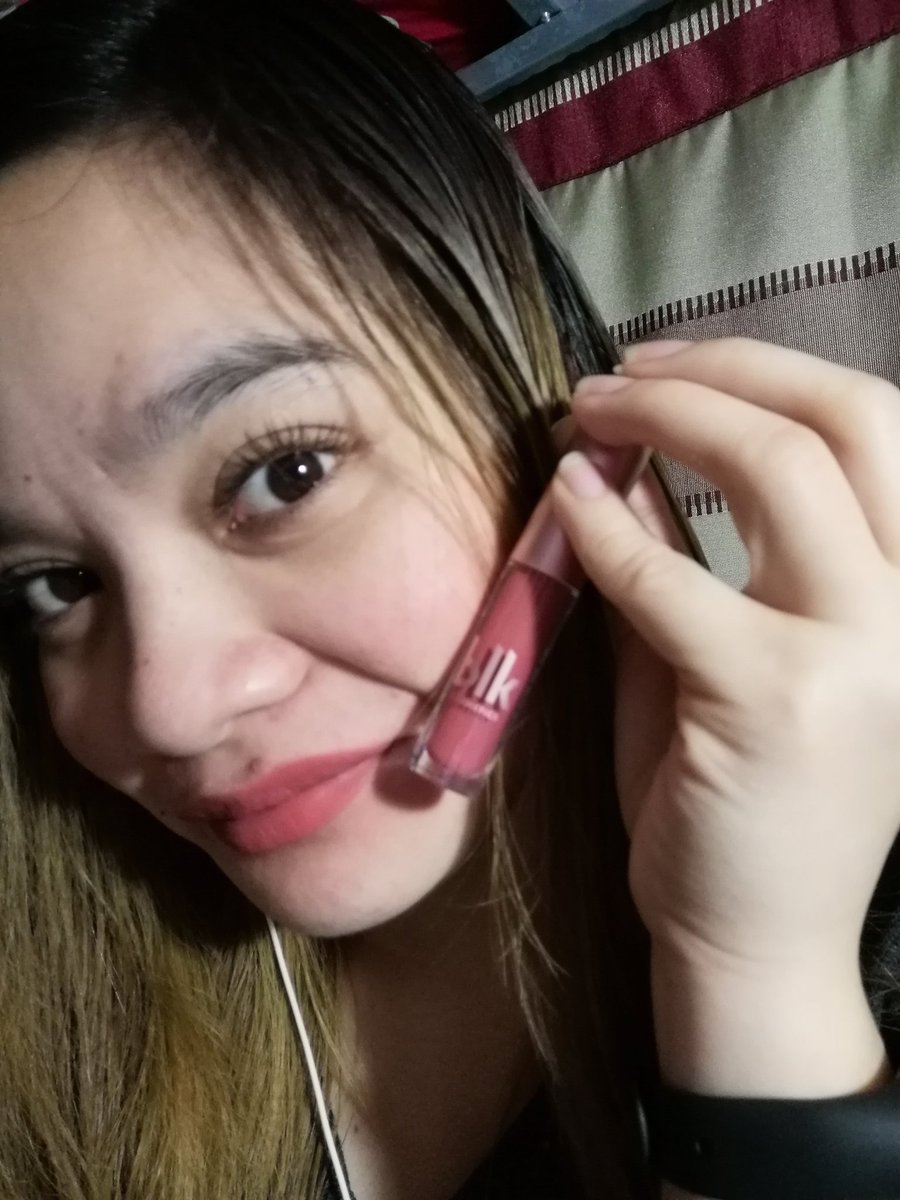 mLaMqUiN1610's tweet photo. Loving this new mini soft matte mousse in MOONSTONE shade from @blkcosmeticsph. Hi to my ate @annecurtissmith. π #blklover #fANNEgirl #14daystogo https://t.co/6vSu4hWpNu