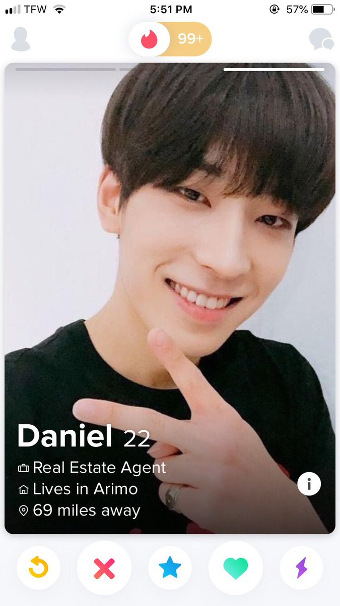 joonscuIt's tweet photo. @2CH0l Omg! Not ateez related but sksjdjdj https://t.co/O2oBYbbOt3