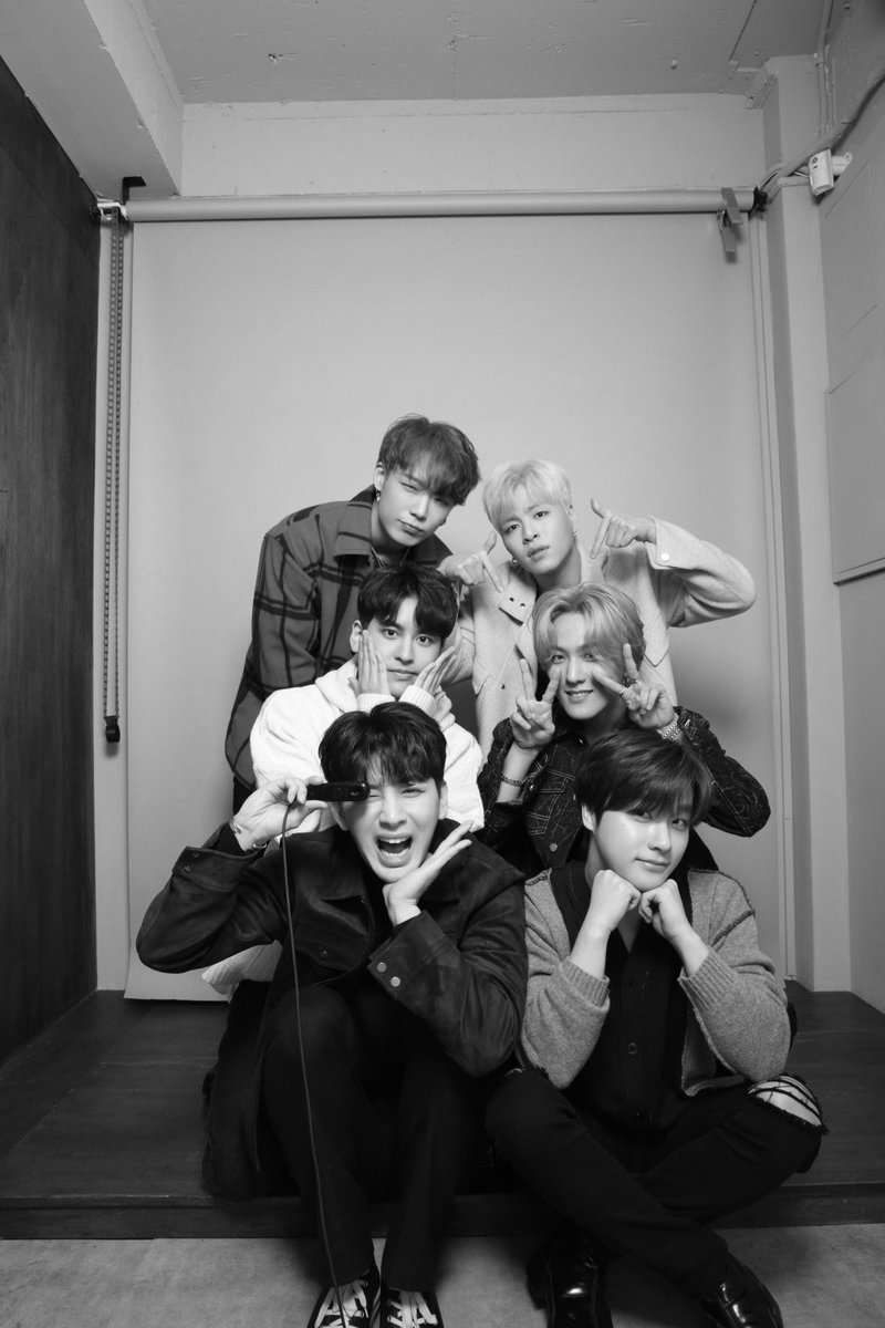 iKON-ON : 2020 iKON'S TEAM PHOTOGRAPH

#iKON #아이콘 #iKON_ON #아이콘온 #TeamPhotograph #HappyNewYear #YG