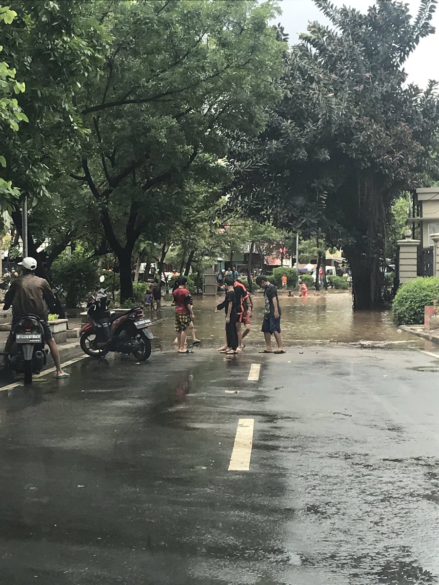 Ayi Regiarty tweet media