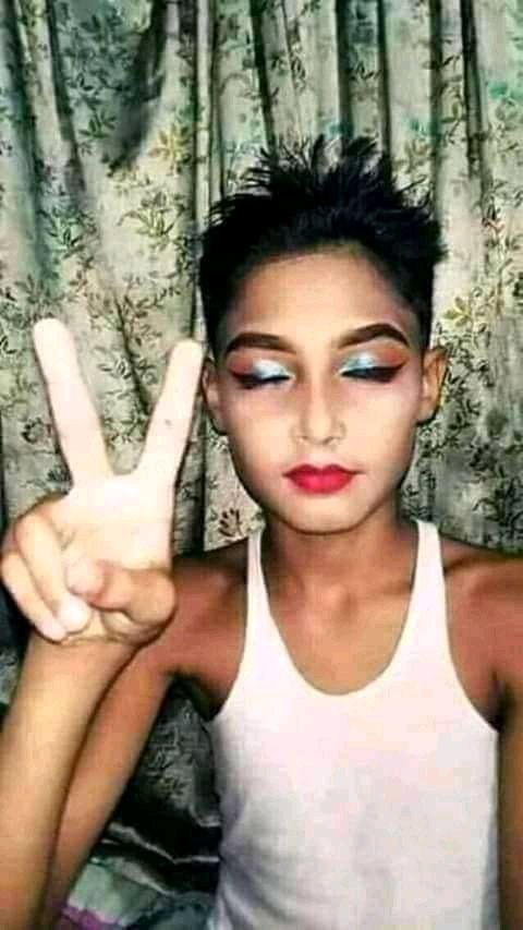anurag_hyv's tweet photo. #जय_श्रीराम

#हिन्दुस्तान में #बुर्क़ा क्यों #प्रतिबंधित होना चाहिये उसके लिए #अंतिम दो फ़ोटो जरूर देखें
@narendramodi @AmitShah @myogiadityanath @RahulGandhi @Swamy39 @yogrishiramdev @asadowaisi @MamataOfficial @PMOIndia @HMOIndia @BJP4India

~@anurag_hyv 🇮🇳🚩
@HYV_CG &amp; @VHM_MP https://t.co/UN6DmOHzdi