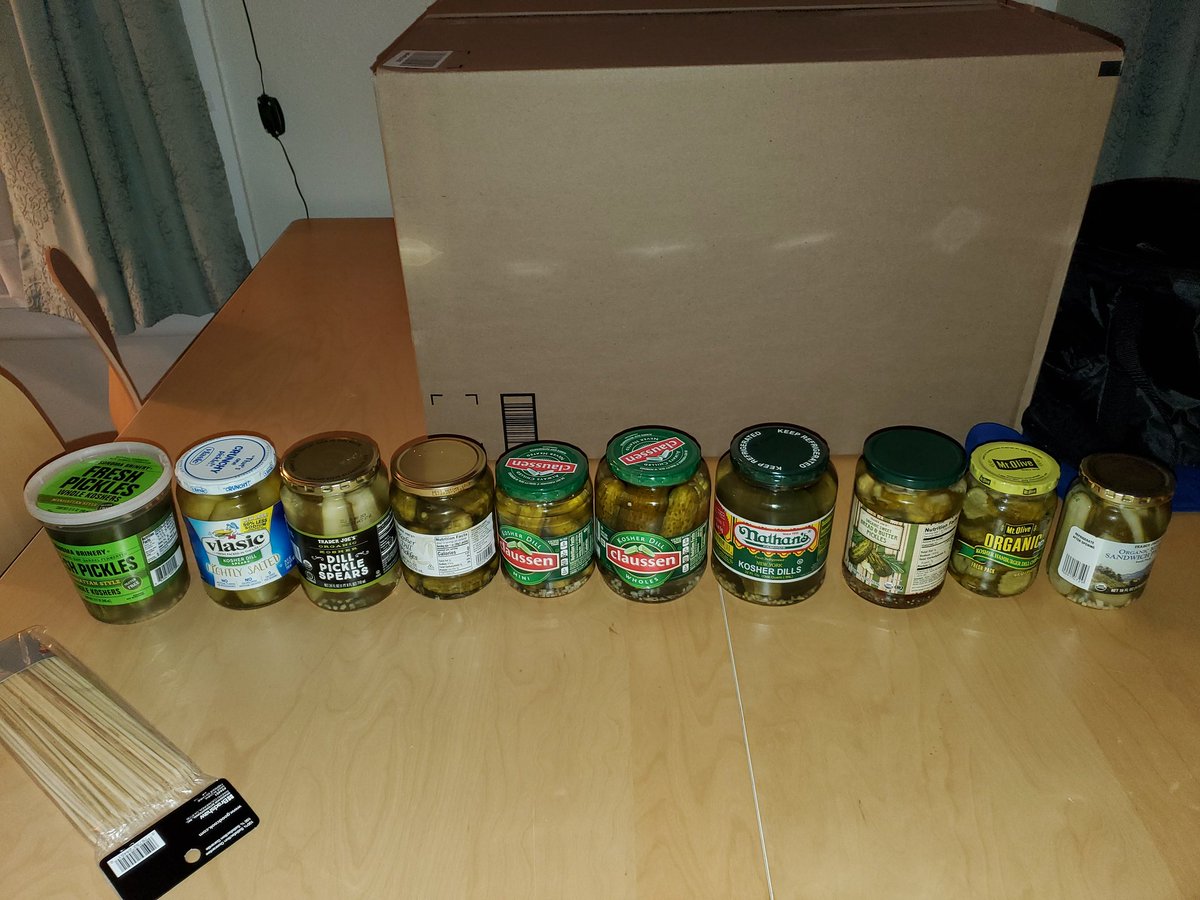 iloverealppl's tweet photo. I brought a few pickles to the party tonight. #GirlsLikeUs love their pickies! I Don't have a #PickleReview for you on these yet, but I will say there were many a pleased trans family tonight. https://t.co/QtF1EsdQJP