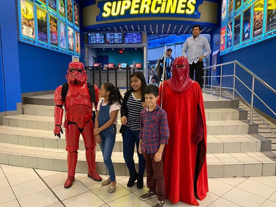 501stSPD's tweet photo. TR-6155 on troop for The Rise Of Skywalker première in Guayaquil (Ecuador) on December 19th, 2019.

https://t.co/mdZEnPk69I

📸/📽️: Marco Campozano

#SovereignProtectors
#EcuadorGarrison
#501stLegion
#DeathWatchClan
#RLEcuadorOutpost
#BadGuysDoingGood https://t.co/T23FXAzLQ9