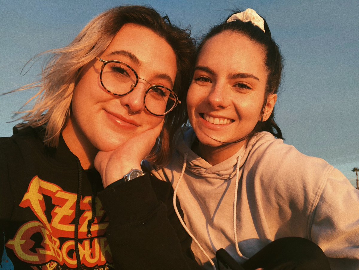 karli_from_hr's tweet photo. day one of 2020 was v good https://t.co/lBaUzHoCc0