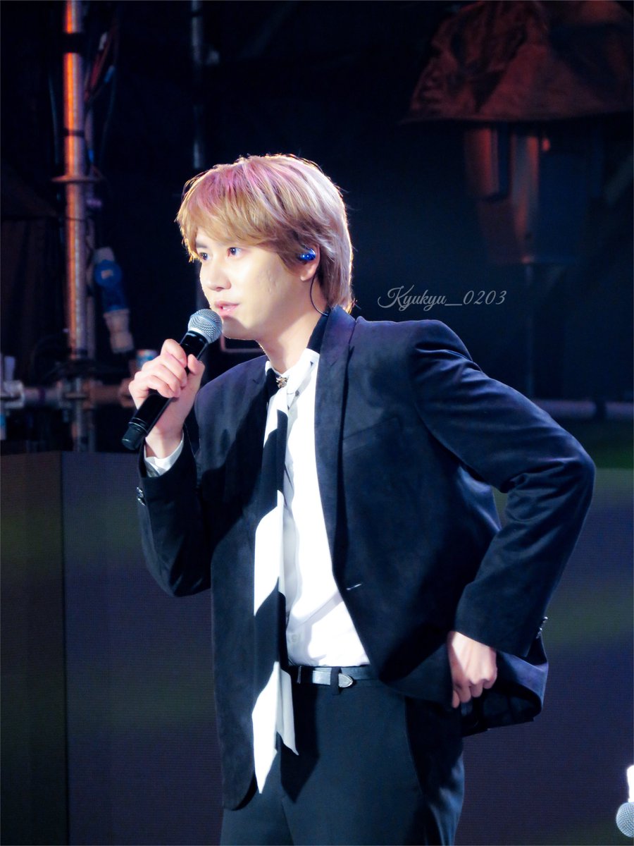 mu0331_'s tweet photo. 191231 桃園跨年🍑

#규현 #圭賢 #Kyuhyun
#슈퍼주니어 #SUPERJUNIOR #SuperJuniorKRY https://t.co/w2lw6vbx8E