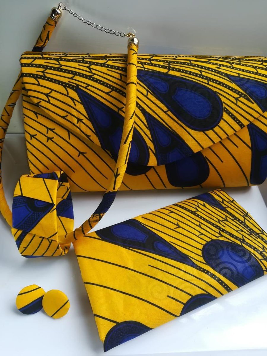 AfroJoyCreation's tweet photo. I sell handmade traditional accessories. R190 for a set that consist of clutch bag, bangle, neck piece, earrings and head wrap.
WhatsApp 0745620045 for orders 🙏🏾 #sidehustle https://t.co/Y2CZUXcdHD