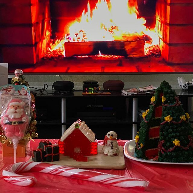 TeamDonsay's tweet photo. We returned home to find that @ailirene and @taevioen had made for us a holiday wonderland of food! #bestfriends #holidayseason https://t.co/QDmNkuSfPS
