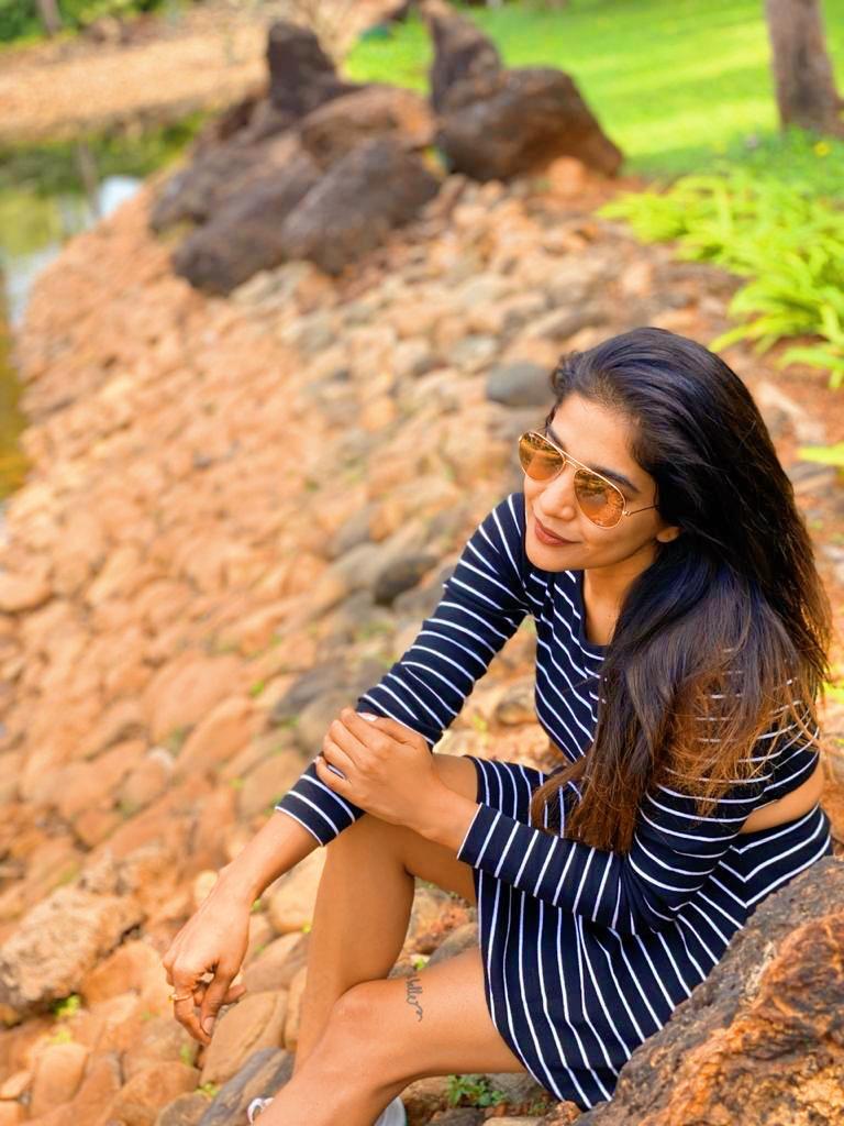 Viral_Cinema's tweet photo. Actress #SakshiAgarwal  Celebrated her New Year at #Goa ! 🖤😍

@ssakshiagarwal https://t.co/nzTnQoSiFH