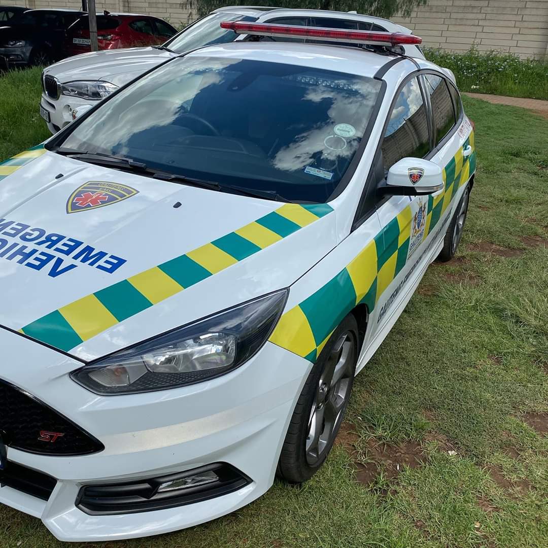 Gauteng Health (@gautenghealth) on Twitter photo MEC <a href="/bandilemasuku/">Dr Bandile Masuku</a> committed a few hours of service at Chiawelo CHC AnteNatal Care Clinic this afternoon, by 14h30 today all patients had been attended to. MEC was also chuffed to come across the EMS team, and vehicle they used for 2019/20 NYE night duty call. MEC <a href="/bandilemasuku/">Dr Bandile Masuku</a> committed a few hours of service at Chiawelo CHC AnteNatal Care Clinic this afternoon, by 14h30 today all patients had been attended to. MEC was also chuffed to come across the EMS team, and vehicle they used for 2019/20 NYE night duty call.