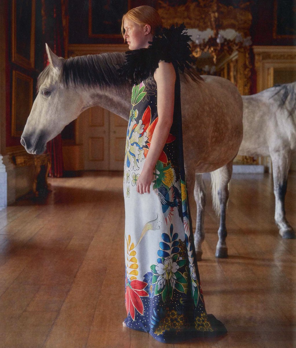 MaisonValentino's tweet photo. A crêpe sablé and feather dress from #ValentinoHauteCouture #FallWinter1920 by #PierpaoloPiccioli was shot for #townandcountrymagazine https://t.co/ZN5KqRWCoH
