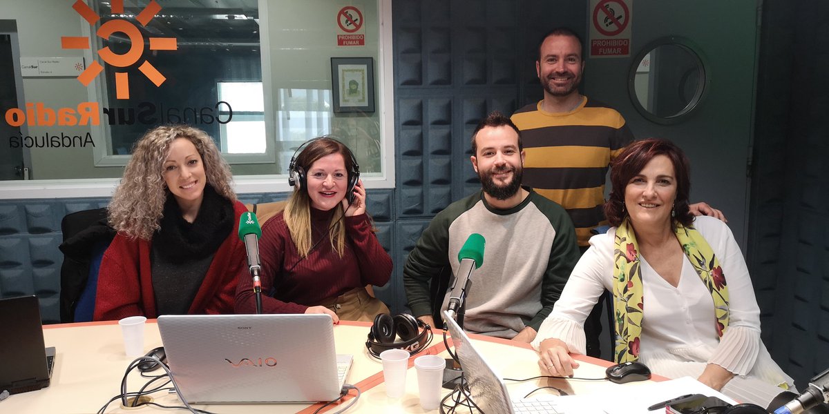 vanwoow's tweet photo. 🎙️Qué bien lo ha pasado hoy el equipo de vanwoow en @CanalSurRadio en el programa @AndaConVigorra. Gracias por ayudar a que nuestro proyecto llegue a todos los rincones de Andalucía! https://t.co/FWUadiwUl7