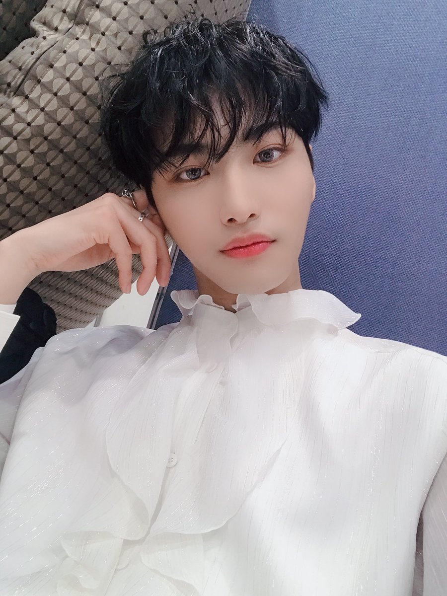 ATEEZofficial's tweet photo. [#성화] 언제나 그댈 빛나게 해 줄게요 
Forever you are my 🌟 ATINY
#ATEEZ #에이티즈 https://t.co/EMWbouT4T1