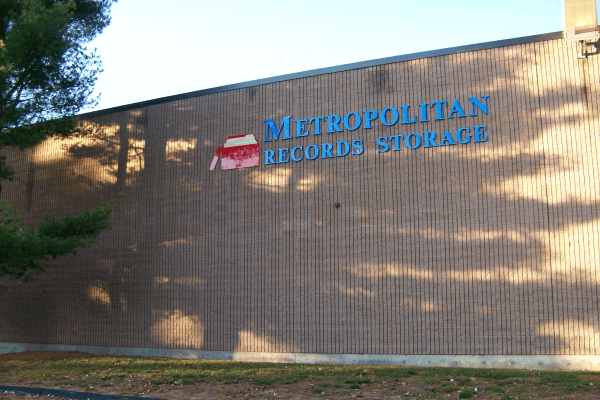 ExpressSignMan's tweet image. Introduction to Buying a Sign
Most of our customers only buy permanent interior and exterior signs occasionally. New signs are generally purchased at the startup of a new business, a new location, or when moving.  #businesssign #buyasign #buyinganewsign  signs123.com/2011/10/15/com…