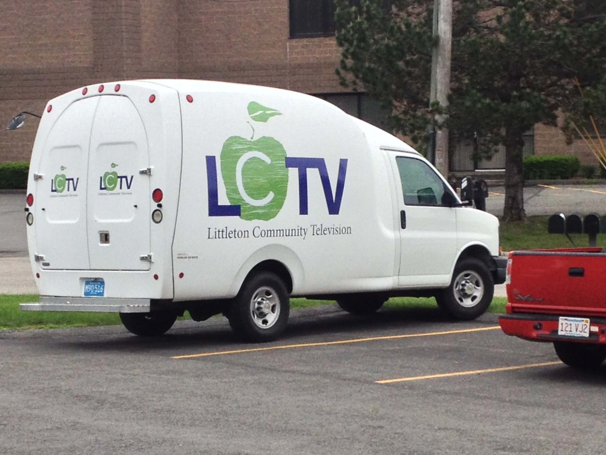 ExpressSignMan's tweet image. Truck Lettering Overview
I thought it might be a nice idea to give our customers and potential customers a rough idea of what it cost to letter a commercial vehicle.  #advertising #trucklettering signs123.com/2019/12/09/how…