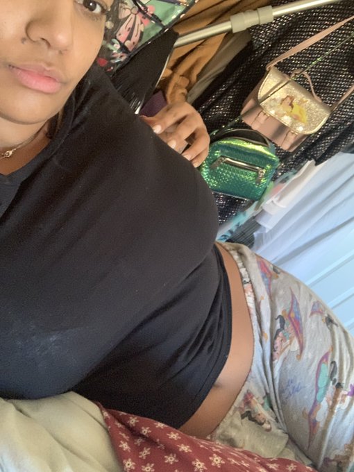 Hungover chic https://t.co/a6hiCT59LF