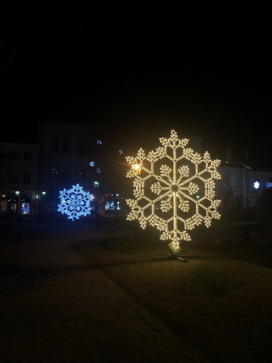 WsquaredFilms's tweet image. Happy New Year! May this year be full of inspiration and creation of great ideas and movies!!! ⭐️