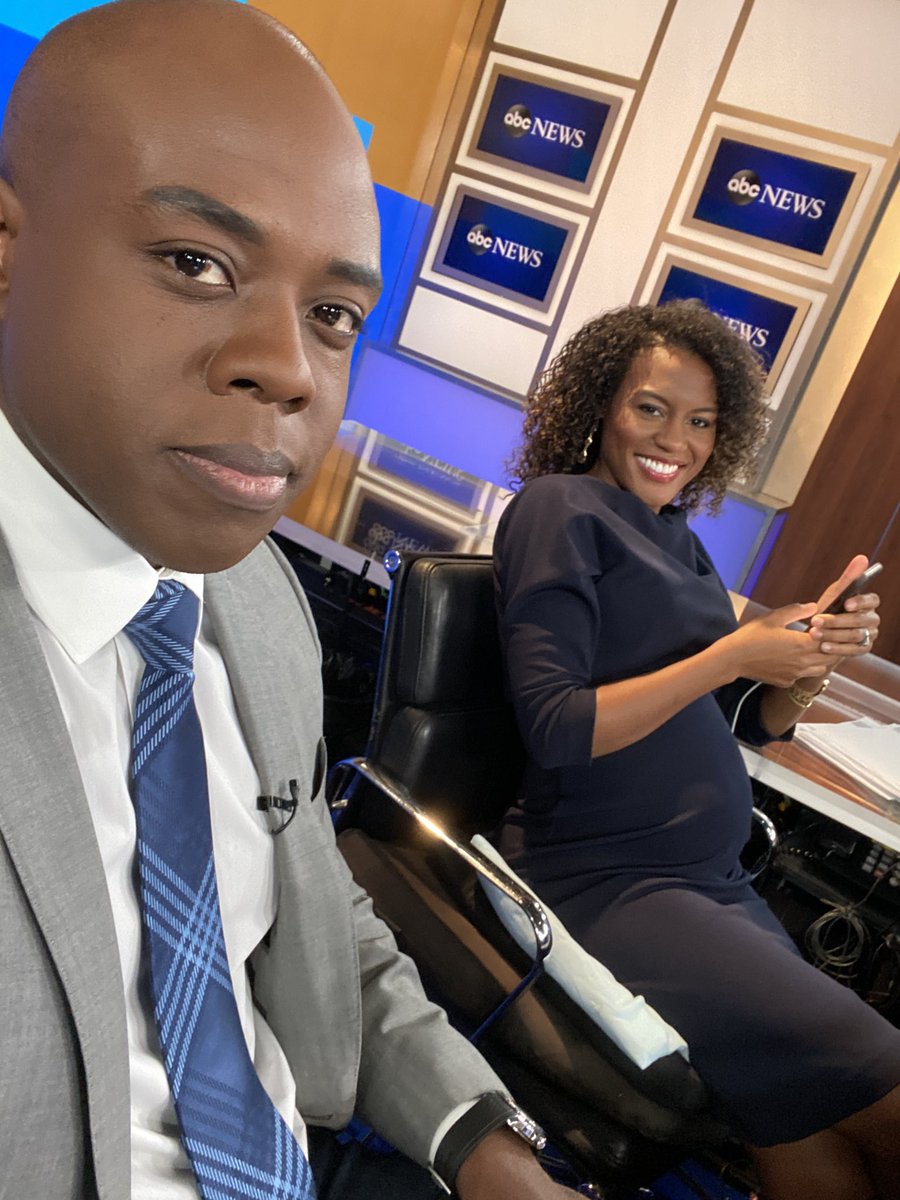 KennethMoton's tweet photo. So this just happened: @janai turned around and almost hit me because she thought I poked her bump! Turns out...it was the baby kicking!!! 👶🏾#UncleKMo #abcwnn
.
.
PS: she sits on a heating pad 👀 #coldstudio https://t.co/XAcelW2FsI