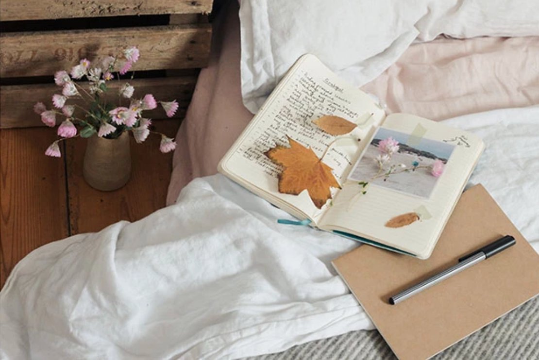 ProjectCalmMag's tweet image. Discover how starting a January journal can benefit every area of your life ❤️soo.nr/fiqG