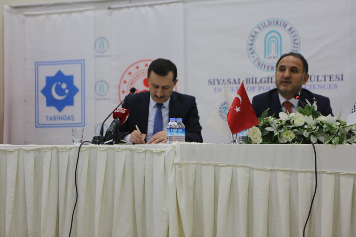 tarihdas's tweet photo. Ankara Yıldırım Beyazıt Üniversitesi
Siyasal Bilgiler Fakültesi ile düzenlediğimiz “LİBYA’NIN DÜNÜ BUGÜNÜ VE GELECEĞİ: LİBYA TÜRKİYE İLİŞKİLERİ” programımızdan kareler... https://t.co/W8zkK34b8J