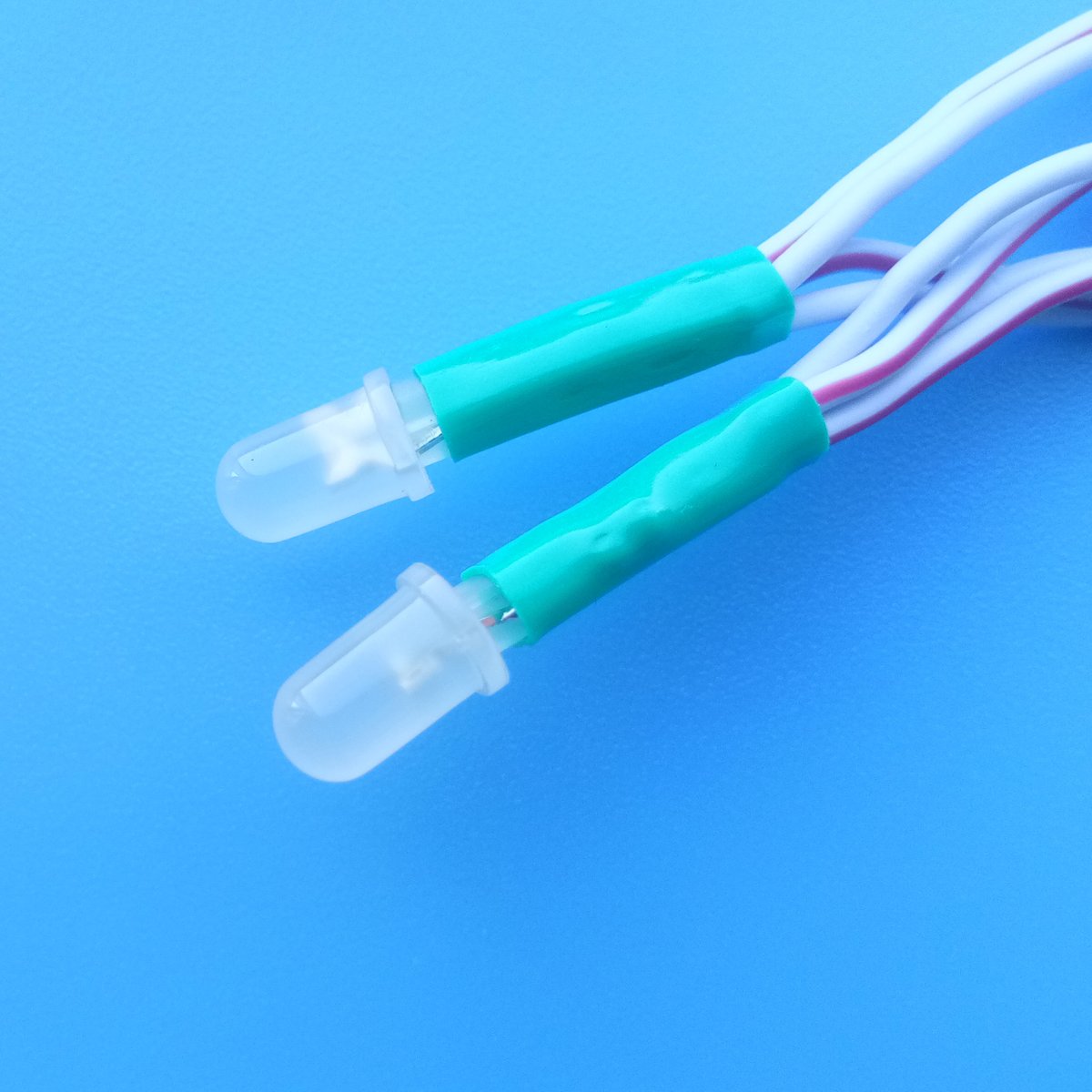 Yusihong's tweet image. Voltage: DC5V；
power:0.06W；
lamp distance: 65mm;
aperture:5mm
#12Vledlights #ledsign
#LEDlightshow #lightart #lightingdesign #LEDlampcolor #LEDlightexport
#ledlighthat #ledlampmanufacturers #ledsign #ledsigns #ledanagle
#ledlightsoutdoor #ledpixels #ledpixel #yusihong