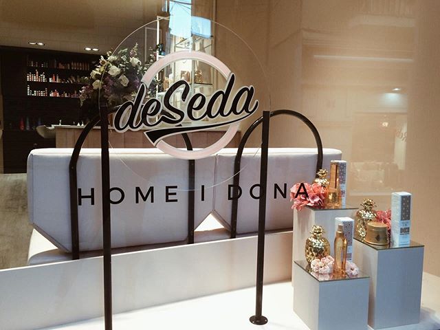 eneutra's tweet image. Pink &amp;amp; Black Graphic Corner ❤️✏️ #dissenygrafic #eneutra