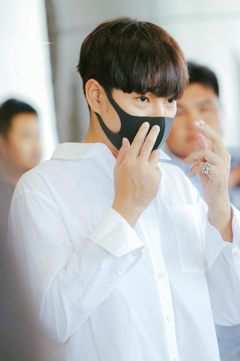 xxppck's tweet photo. ผลิตบอกว่ายังไม่ได้นอนเลยค้าบบบบบบ น่ารักเนอะ ฮ่าๆๆ
#เป๊กผลิตโชค 
#PeckPalitchoke 
#xxppck_photo https://t.co/FWdTaQI8Zd