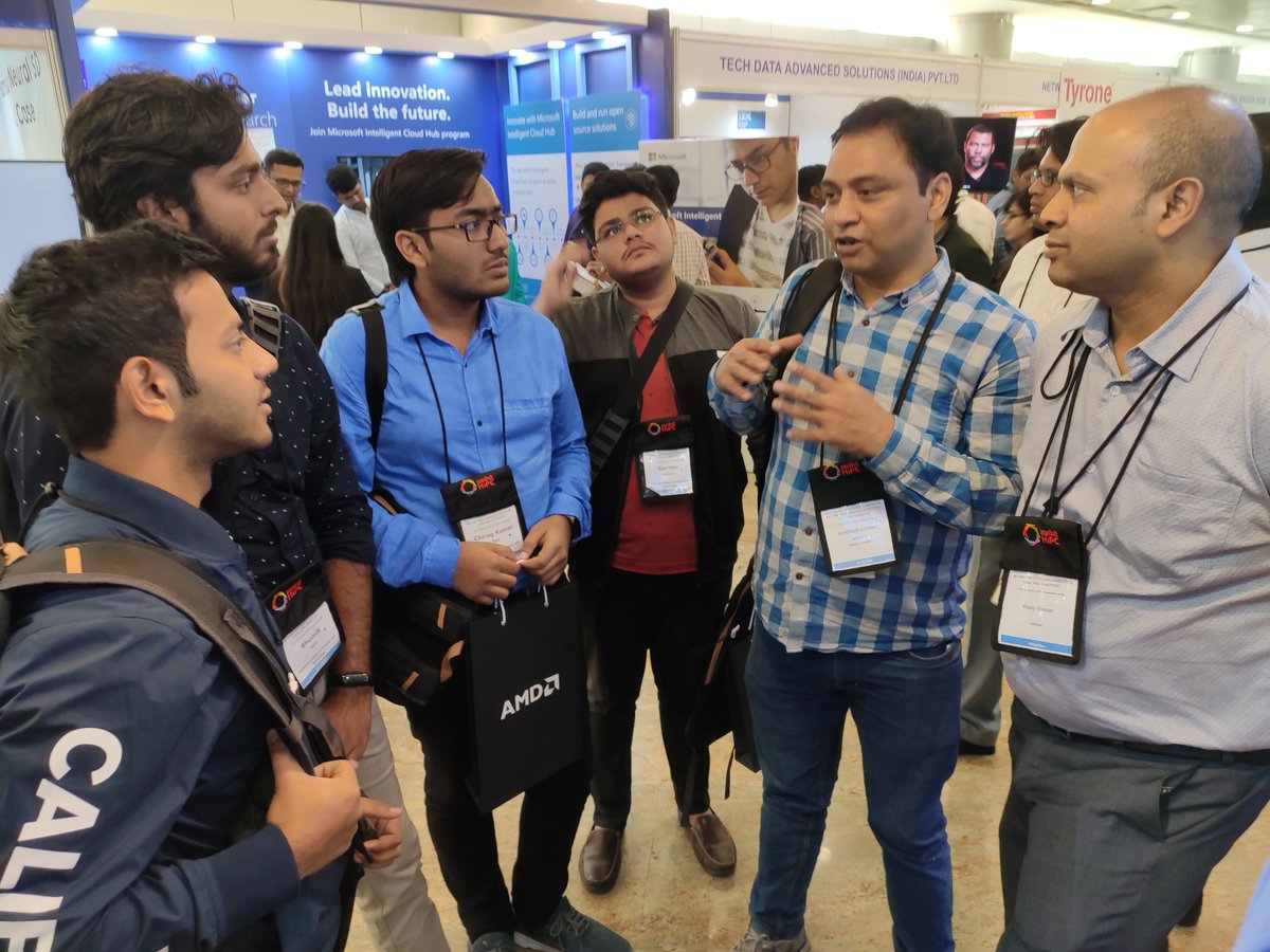 edge_verve's tweet photo. Here's a glimpse of what went down at HiPC 2019 where Seshu Kumar Adiraju presented a session on "Challenges for AI to scale". 

#HiPC2019 #InfosysNia #AI #EdgeVerve #EnterpriseAI https://t.co/dx5yM0x2MT