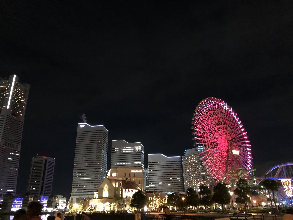 Yumi على تويتر 今日は中華街からみなとみらいまで散策したよ いつもよりは空いてたかな 横浜散策楽しいよ ツキコヤ中華街店でラテ飲んで みなとみらいの元町のドリアで美味しいドリア食べた