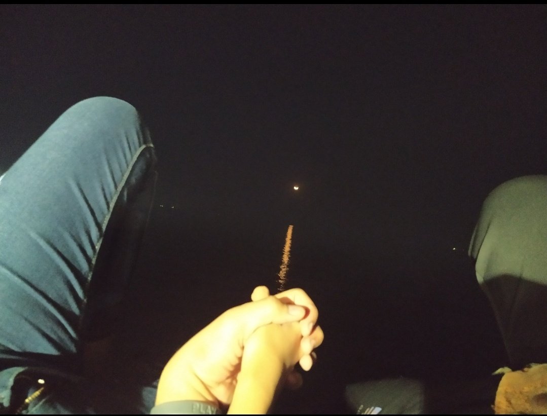 MarieLiecel's tweet image. Last night of 2019 with him 💖 but still him in 2020 and for the rest of the years ❣️