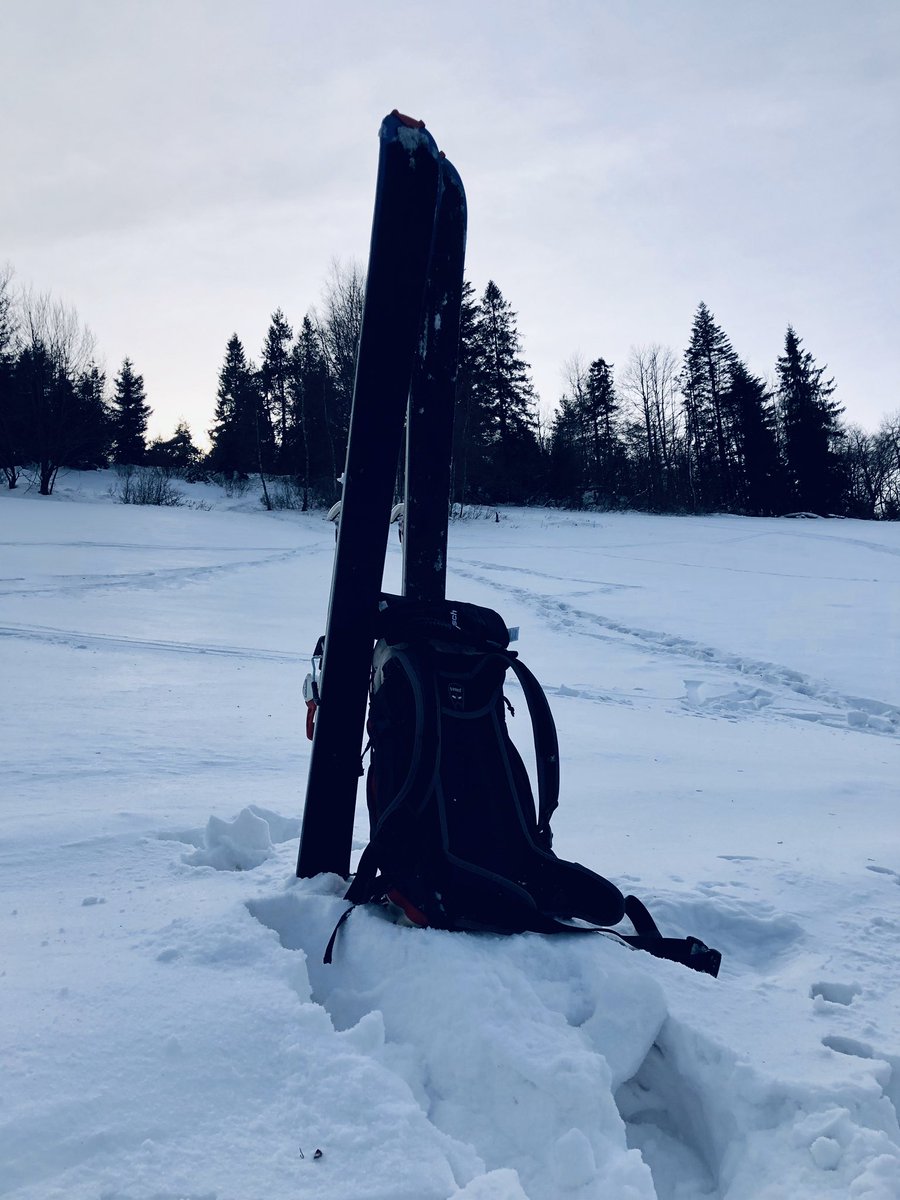 SadykPasza's tweet photo. Skitury rozpoczęte 🔥🔥🔥🔥 #Makowica #Rytro #HalaPisana #Beakidy #BeskidSądecki #gory #skitury #narty #snieg https://t.co/ppUSCPlcq3