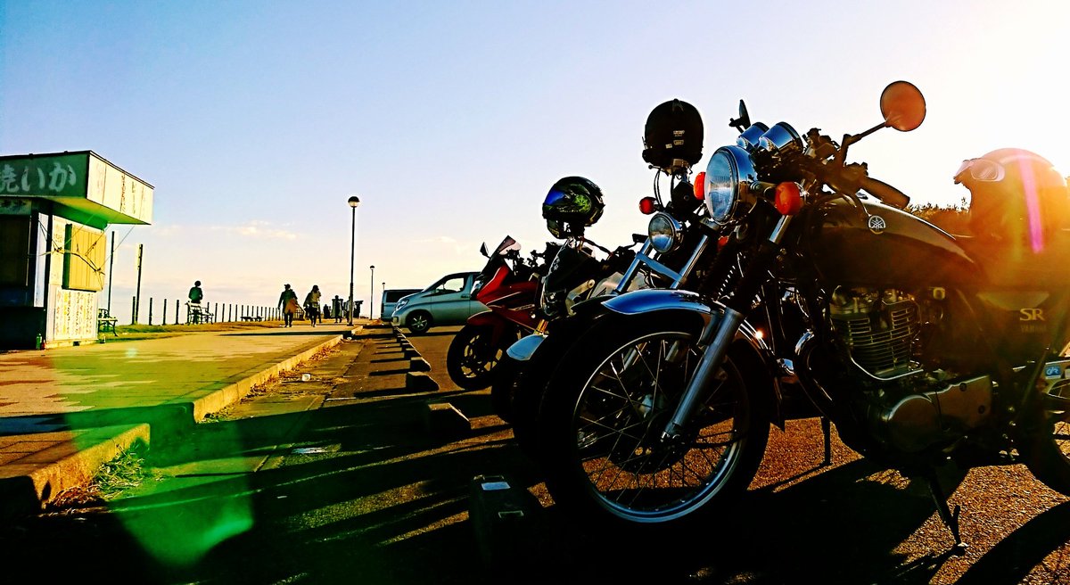 SRriderTK's tweet photo. 全員違うタイプのバイク!
排気量もバラバラ笑
でも、楽しく走れました👍
ハチ公さん、エルさん、ヨウさん、ありがとうございました!
#SR400 #VT750 #GROM #CBR650F
#鹿島 #大洗 https://t.co/DL0VQ18ijZ