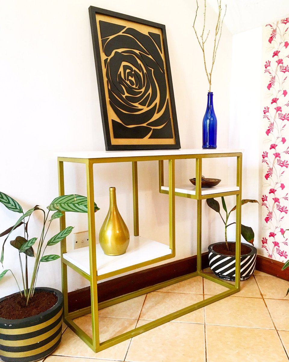 CraftsCentral1's tweet photo. A woman can with class is timeless. So is a home. Infuse Luxury into your home with this industrial console table design. Less is more.
 #2020 #gold #whiteandgold #goldconsole #consoletable #newlook #beautifulhomes #industrialdesign #craftscentralshop https://t.co/O4FjtDUmDm