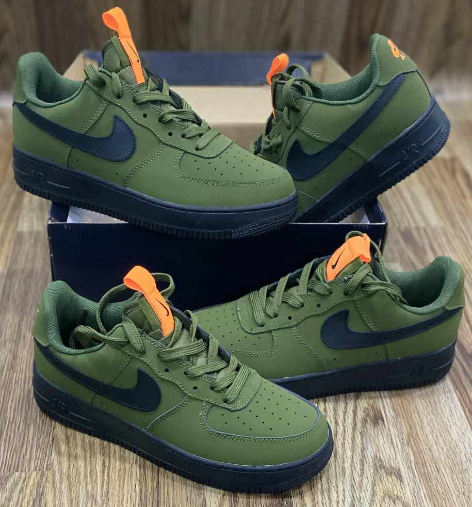 splitape's tweet photo. 2nd of january ... WHAT SHADE WILL YOU HAVE?
.
KINDLY RETWEET, 1 RETWEET CAN GET US CUSTOMERS THIS NEW YEAR.
πππ.
.
Nike Air Force 1
.
Price: NGN23,000
.
Size: 40-45
.
Whatsapp 08114703695/DM
.
#KicksOnFire punch #splitape #ThursdayMotivation #NewYear #my600lblife #r4today https://t.co/oGj1iJnEDI