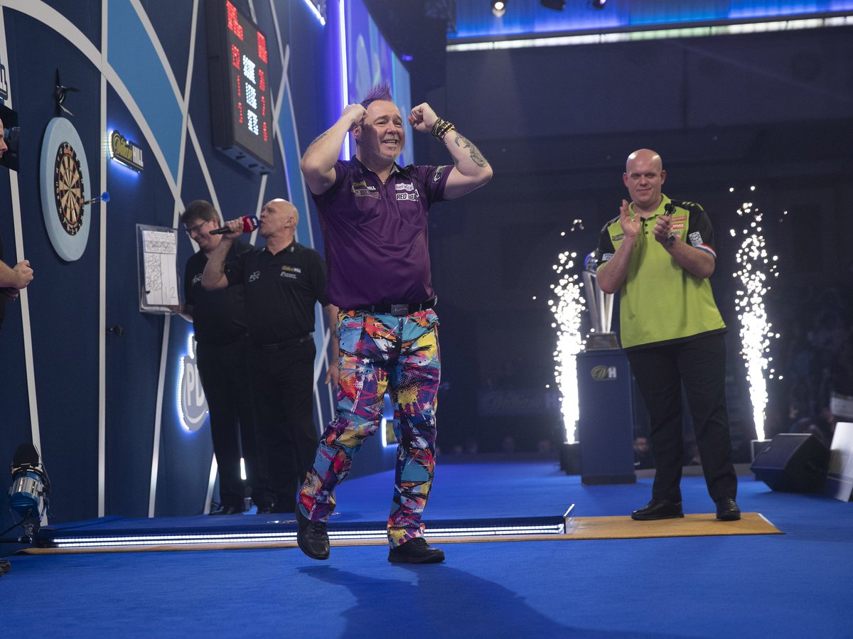lalmoss20's tweet image. BBC Breakfast ☑️
talkSPORT ☑️
Weekly Dartscast ☑️
A busy morning of media interviews for @snakebitewright and I'm thrilled to say the newly-crowned @OfficialPDC world champion spared a few minutes for the @WeeklyDartscast too! Huge thank you to @DaveAllen1981 for his help.