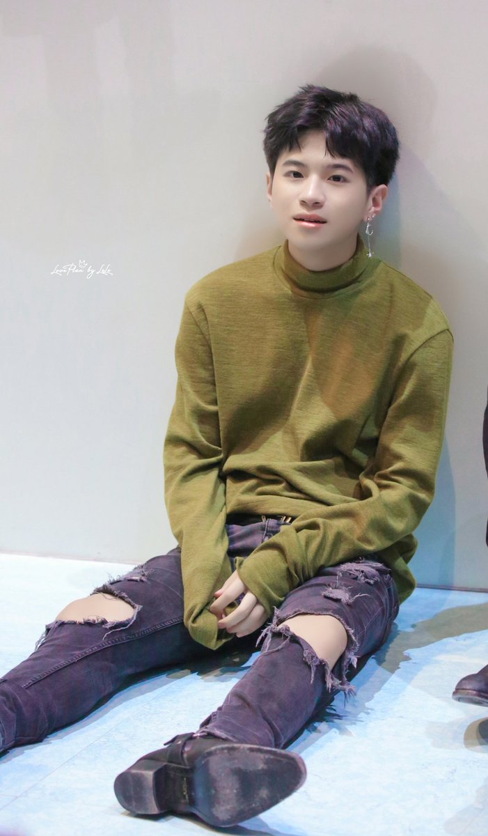 LeLe_LovePlan's tweet photo. 20190601  Lavita
🚫Don't EDIT&amp;CUT LOGO🚫 
I'm here to post pictures from the past😃😃😃
#คนของแปลน
#PlanRathavit
@bplannnnn https://t.co/JFNn9htHO0