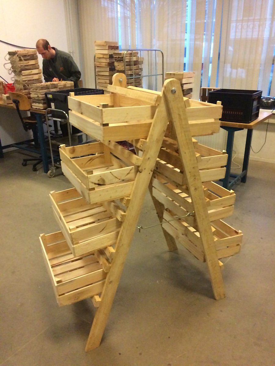 GewoonDoen8's tweet photo. Handig hoor deze kratten etagaire van GewoonDOEN! Van pallethout gemaakt. Interesse? https://t.co/AQfalt7BG1