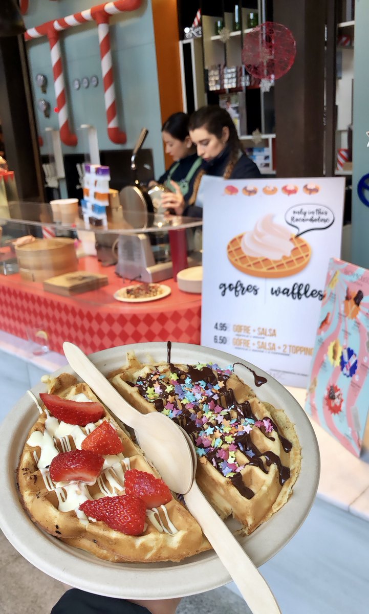 MercadoDeSanMiguel (@mercsanmiguel) on Twitter photo Ultimas compras navideñas, paseo por el centro y broche final con un gofre recién hecho y con tus toppings favoritos de <a href="/RRRocambolesc/">Rocambolesc</a> ¿Te apuntas al plan? Ultimas compras navideñas, paseo por el centro y broche final con un gofre recién hecho y con tus toppings favoritos de <a href="/RRRocambolesc/">Rocambolesc</a> ¿Te apuntas al plan?