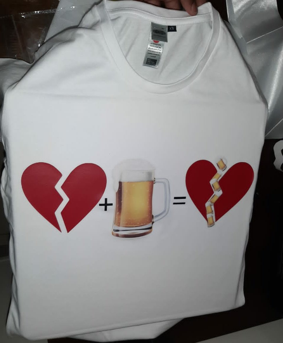 kuhle_sikota's tweet image. Print on a Tshirt/Hoodie/Golfer/vest/Bags including your own sketch, coloured in or black &amp;amp; white. Affordable Prices In Cape Town Call 0731859138 or WhatsApp 0735902813. Promote your business, Events attire, Family swag. We courier   #IWasInFirstYear