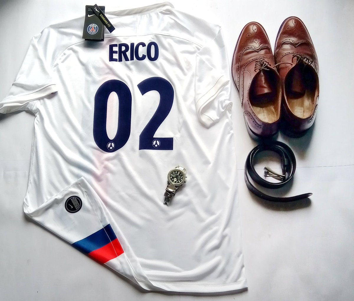 PolymathAye's tweet image. I help add a solid touch of colorful🌈 uniqueness to your photoshoots (bday, wedding anniversary,fashion etc) with customized Jerseys and sneakers to give you a sweet 😍🌹💖 look.

Kindly 🙏 retweet as my customers might be on your timeline.
Thanks a lot.

#jersey4sale #sneakers