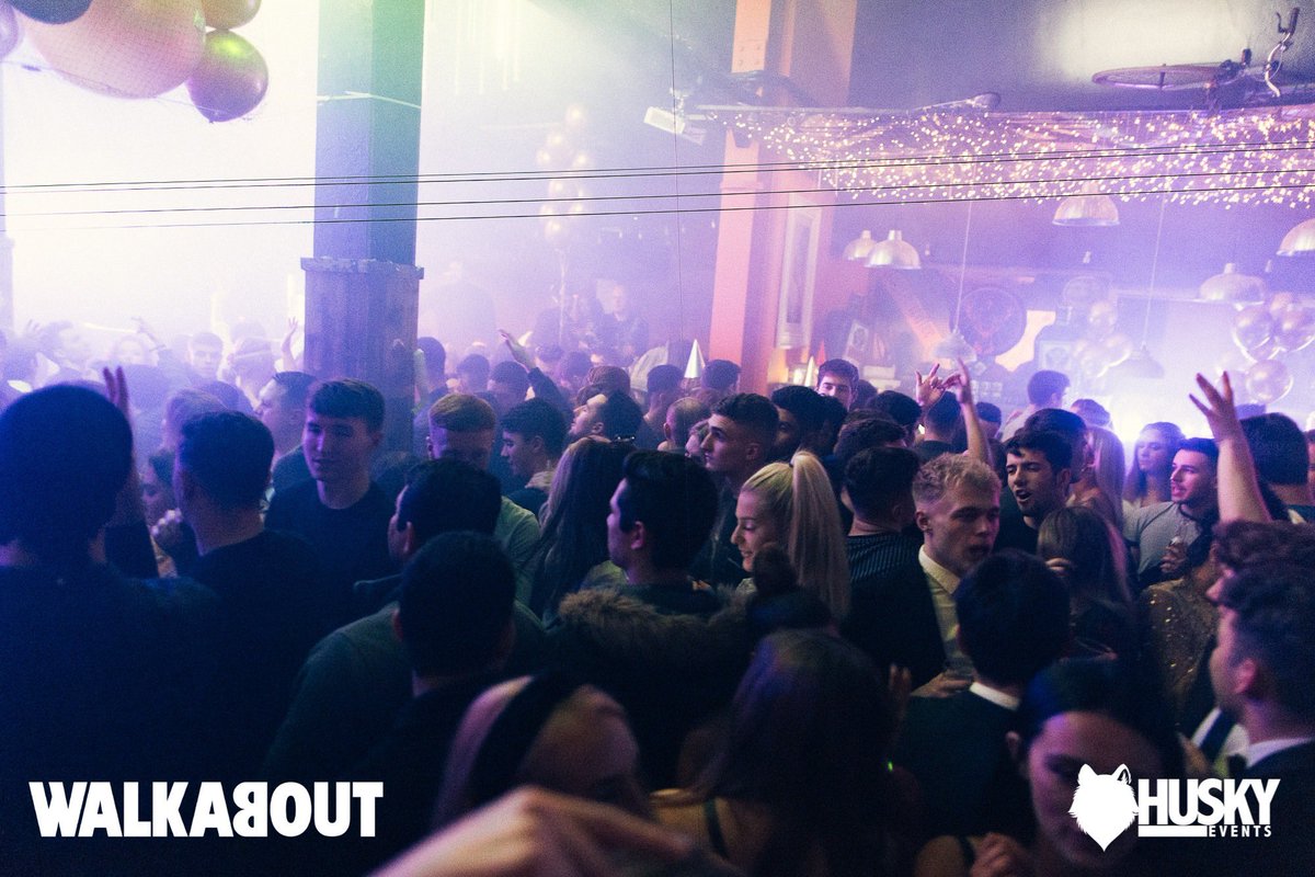 HuskyEvents's tweet image. Another year down, another incredible NYE show @WalkaboutBN1 
Thank you to everyone who joined us for our Roaring 20s Black &amp;amp; White Ball!
Photos: Fb.com/huskybrighton