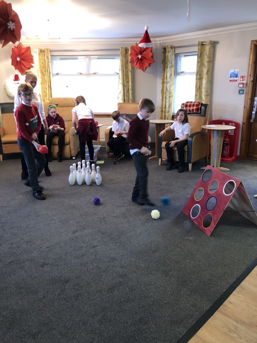 HeatherfieldCa4's tweet photo. And the new year begins! We finished off December with a fabulous afternoon spent with the P5 pupils from Eastertoun Primary School and we’re starting 2020 refreshed and ready to get our diaries filled. #newstart #happynewyear #holmescaregroup #fulldiaries #funforourresidents https://t.co/c23LMr4GM6
