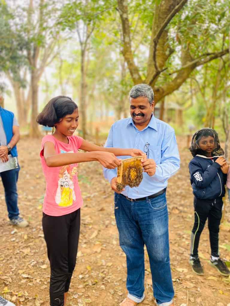 SaveRCauvery's tweet photo. 'Back to our Roots' Children's Camp with The College of Forestry, Ponnampet. Making the connection between bees and the biodiversity rich landscape. #SaveRCauvery #Kodagu https://t.co/E0CQlq5Vng