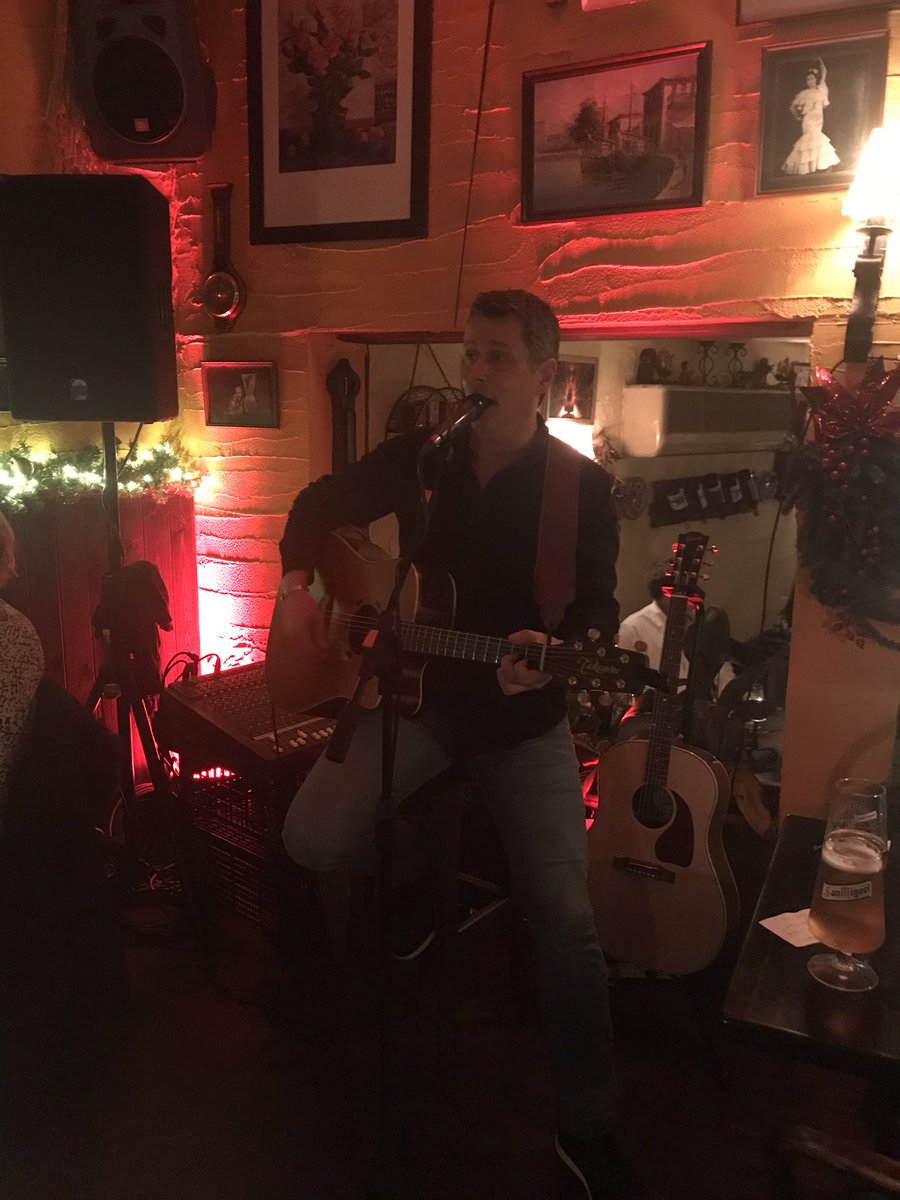 lastapasdublin's tweet photo. What a fantastic New Yrs Eve, Jason was superb, great surprise from Patrick Bergin to get up and join Jason for couple of songs.. https://t.co/V5RVRBjsDj