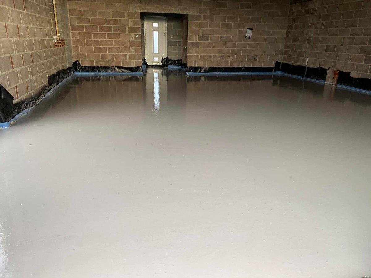 LimitedFsc's tweet photo. 350m2 of Gypsol classic to finish 2019 off. A converted barn in Sturminster Newton is now two lovely spacious properties.... we are negotiating the flooring package on these for the upcoming year! 😉 https://t.co/1iGddjfMn8