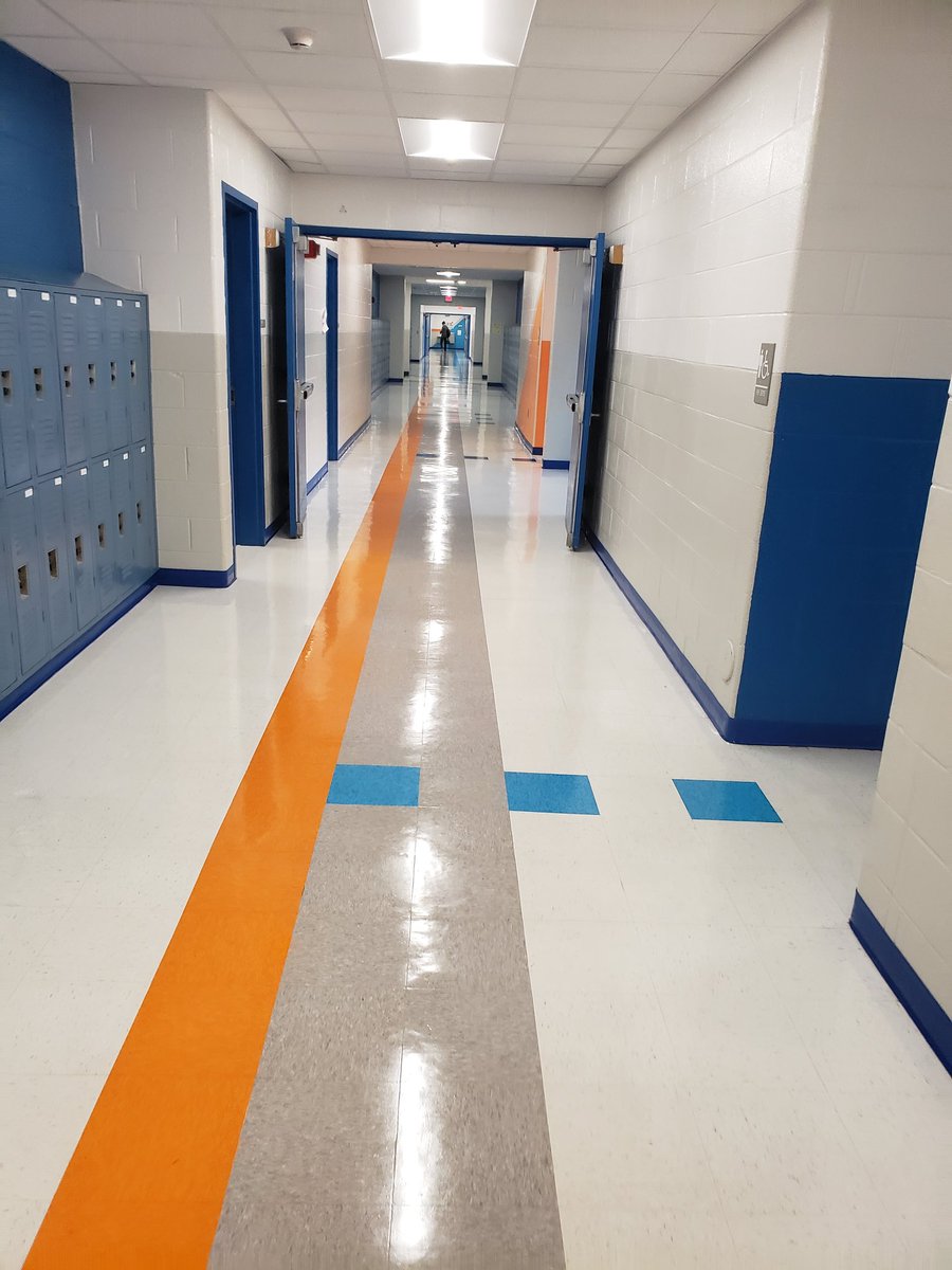 robhar72's tweet photo. MGMS custodians rocked the break! Check out these floors https://t.co/nV6a9cfJ1q