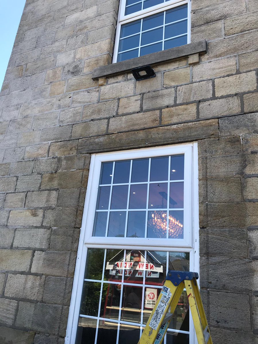 WGLStoneclean's tweet photo. This private property was cleaned using our Steamacc/Doff system. Call us now on 0113 231 0719 to find out how we can bring your property out of the shadows. https://t.co/9riDCqnIPZ #Yorkshire #masonrycleaning #stonecleaning https://t.co/EANlEzYRzh