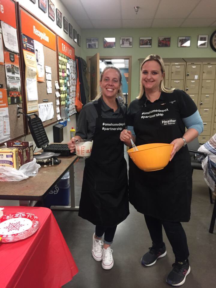 Jamie_0514SM's tweet photo. Couple days late, but we had another great MET/Store Partnership breakfast for the associates this month! Thank you team for everything you do 🙌🎉👏! #partnership #wafflebar @HeatherCowan17 @rob_elwell @ChristyKasper @Arturo85116534 @ericbernal01 @SchweitzerRoger https://t.co/a5LWkbBnzt