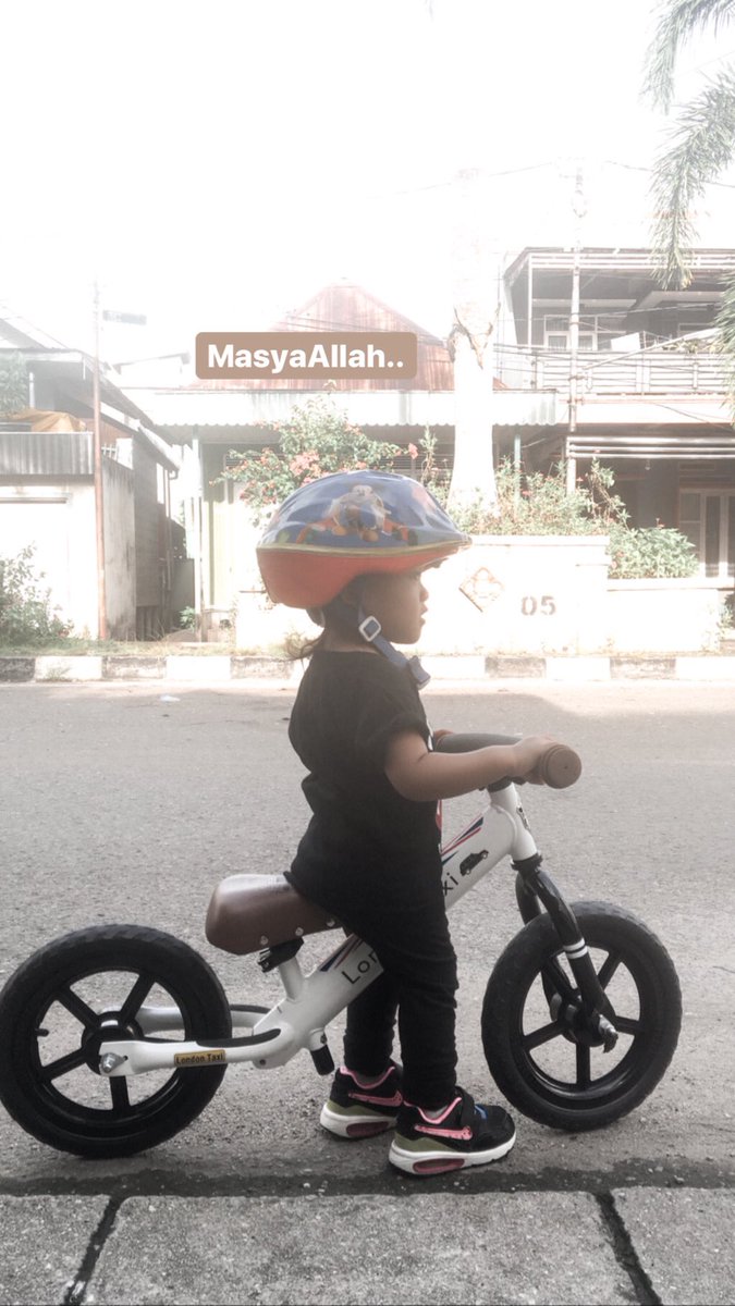 1 tahun 8 bulan . Maryam