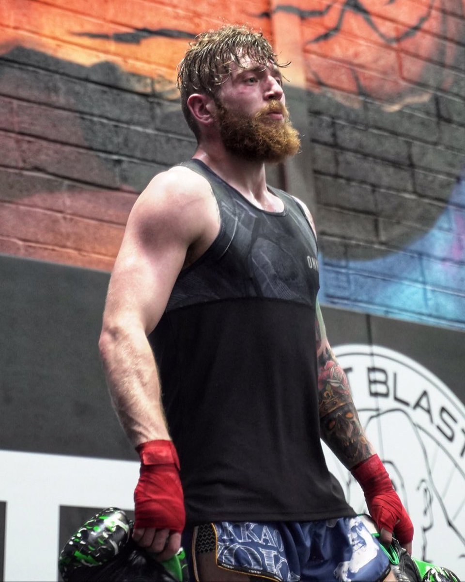 sbgnaas's tweet photo. This is Dewi!Our newest coach!
Dewi is a school teacher but is also undefeated in Kickboxing competition!
He will be taking our striking beginners program, Tuesday and Thursday at 7:30pm.
Each class is 45 min &amp; tailored for beginners. 
Link in bio to get signed up! https://t.co/MGr93Pec8c